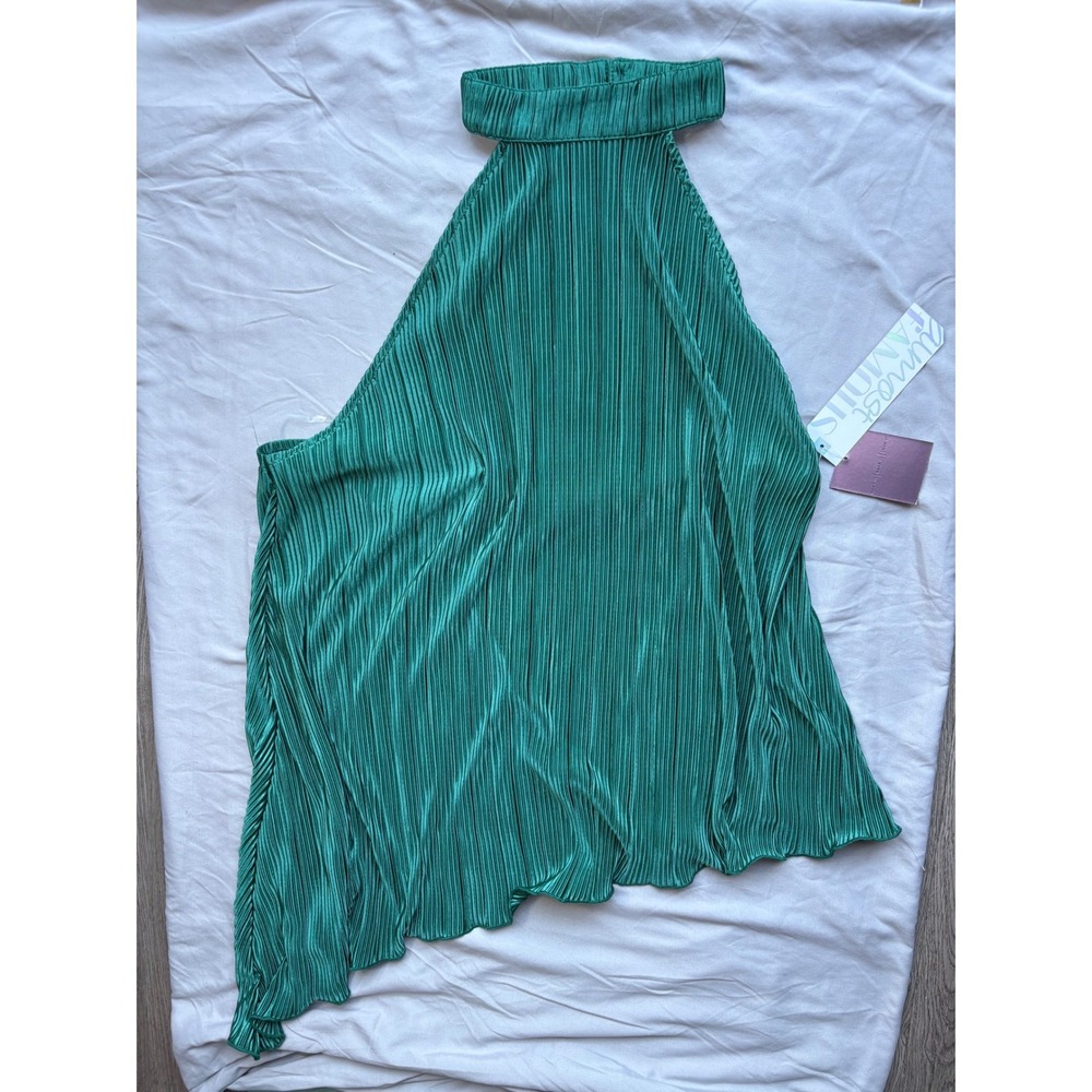 Almost Famous Emerald Green Plissé Pleated Halter Top Asymmetrical Hem 2X NWT